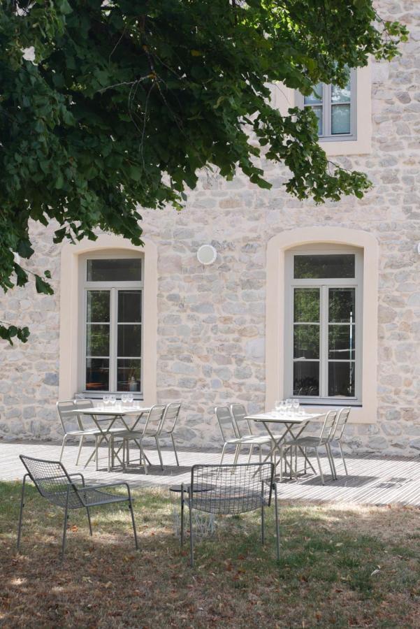 Saint-Pierre-Duchamp L'Auberge Du Campos מראה חיצוני תמונה