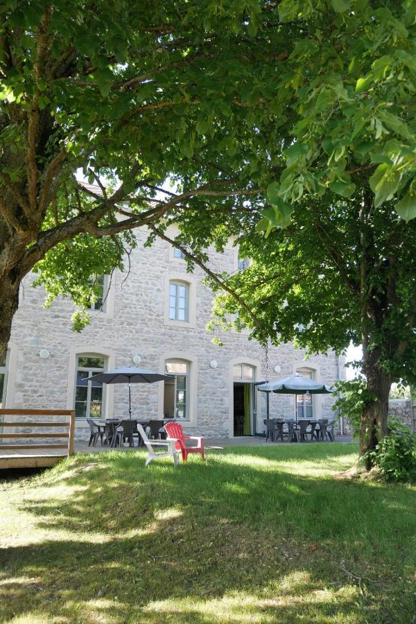 Saint-Pierre-Duchamp L'Auberge Du Campos מראה חיצוני תמונה